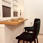 Rosa Canina, Stylish & Brand New *