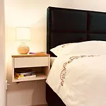 Rosa Canina, Stylish & Brand New Sarajevo