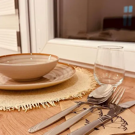 Rosa Canina, Stylish & Brand New Lejlighed *